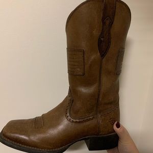 Women’s Ariat boots